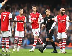 明日英超前瞻：哈登伤情更新，广州队冲击不败纪录的简单介绍